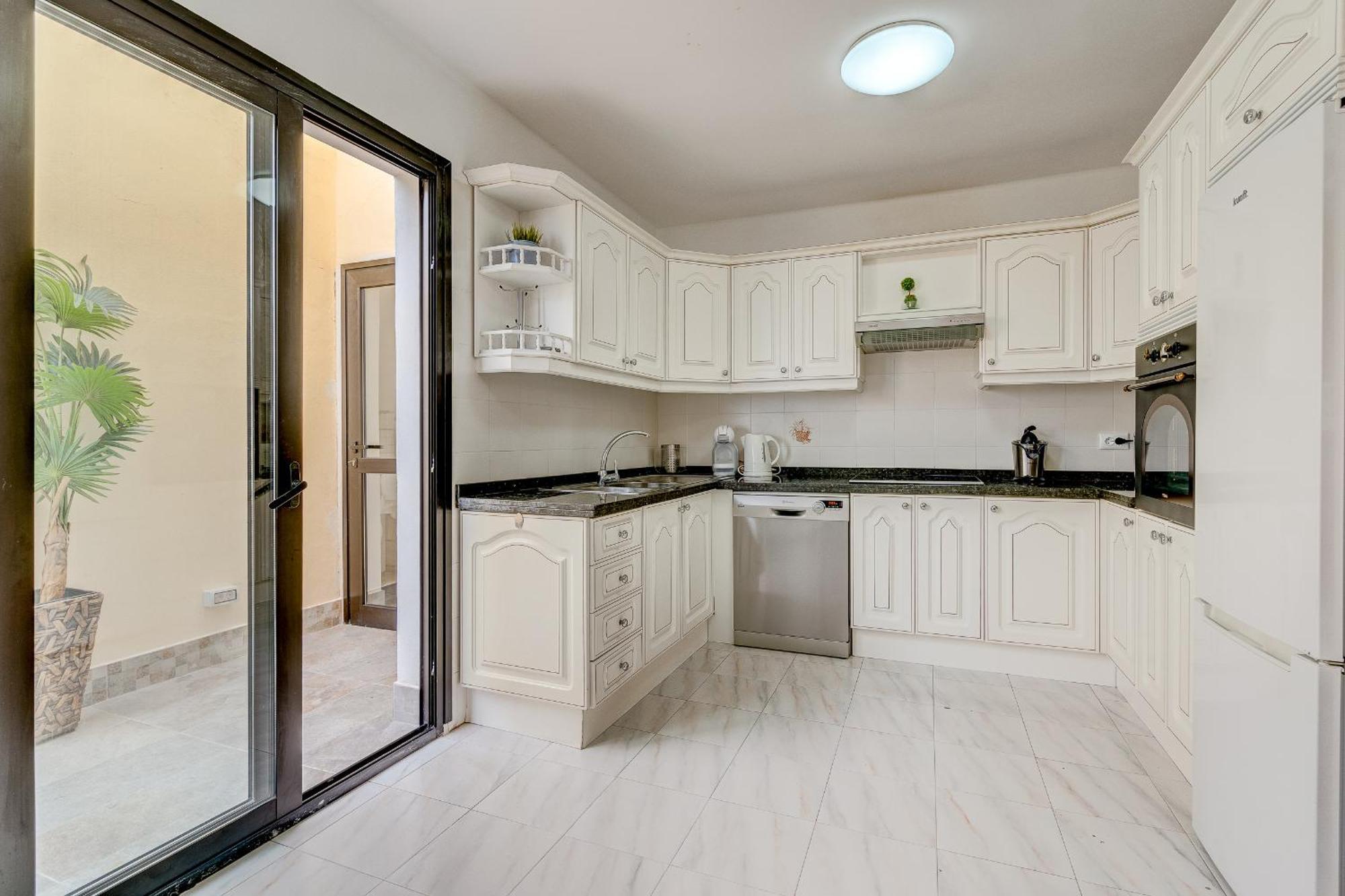 Villa Natali ,Luxury 3-Levels Large Villa On Tenerife, Ocean View, Private Poo L& Barbecue Area Costa Adeje  Exterior foto